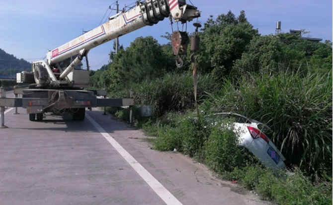获嘉重载吊车救援 获嘉重载吊车救援